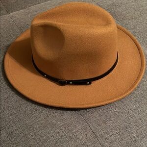 Wide-brim Tan Fedora Hat